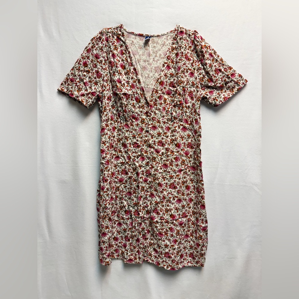 Old Navy Floral V-Neck Dress in White and Pink